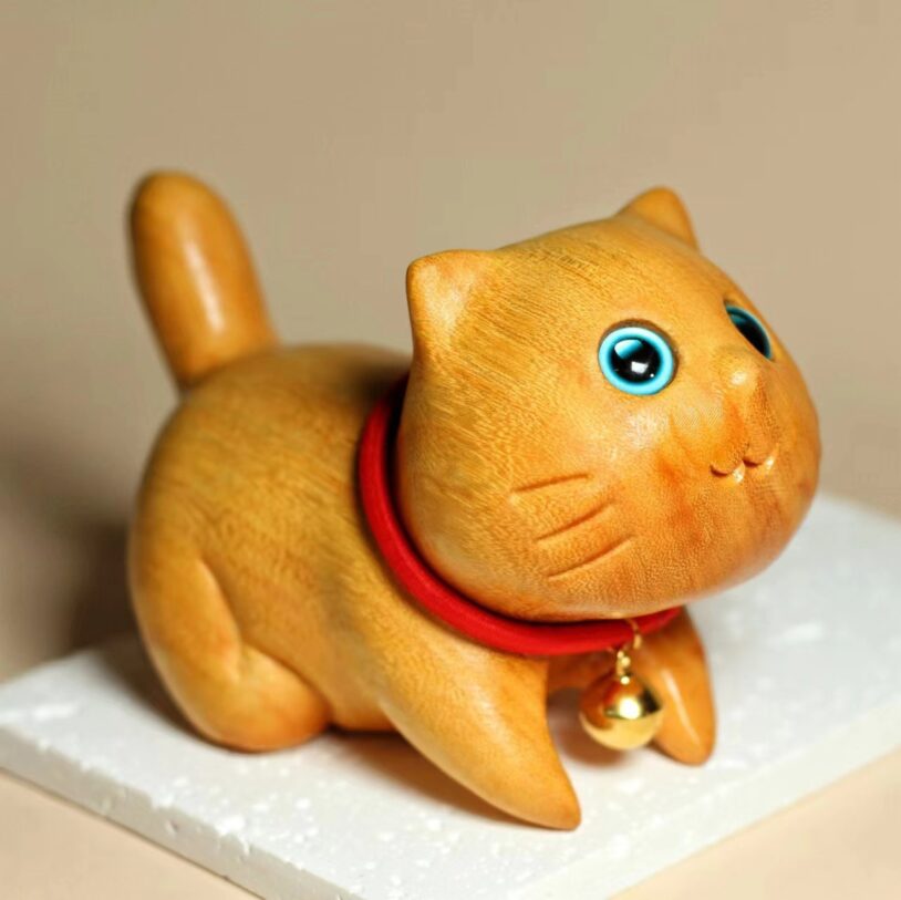 Cute Cat Wooden Sculptures Statue （Garapa）