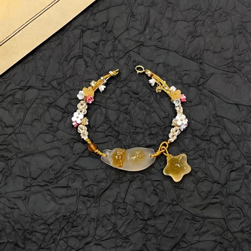 Osmanthus cat retro ice transparent yellow little star cat weaving bracelet - Image 4