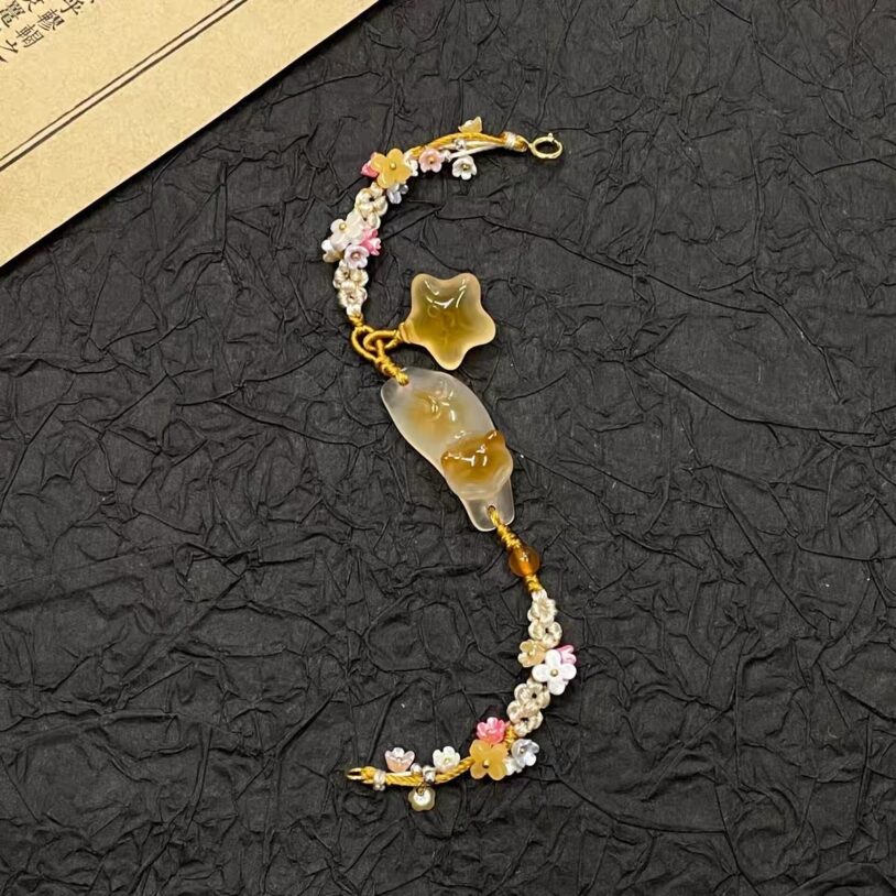 Osmanthus cat retro ice transparent yellow little star cat weaving bracelet - Image 3