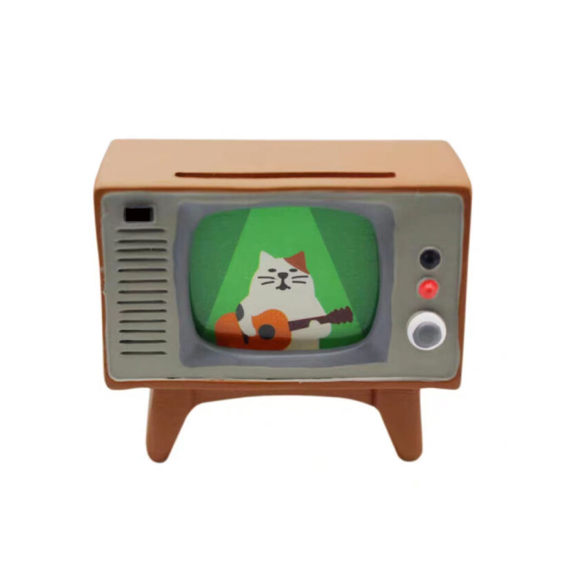 Japanese Zakka Style Resin Miniature Cat Watch TV - Image 8