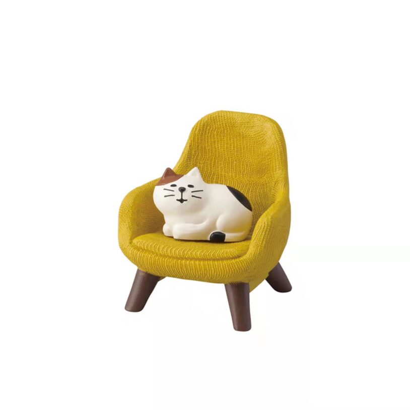 Miniature-cat-chair