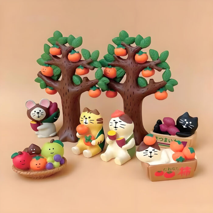 Japanese Zakka Style Miniature Four Cats Picnic